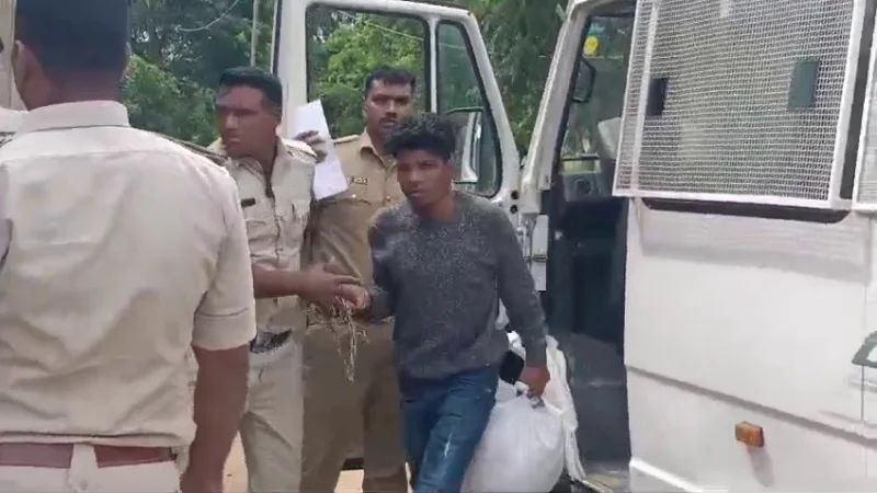 ರೇಣುಕಾಸ್ವಾಮಿ ಹತ್ಯೆ ಪ್ರಕರಣ; ನಾಲ್ವರು ಆರೋಪಿಗಳು ತುಮಕೂರು ಜೈಲಿಗೆ ಶಿಫ್ಟ್!