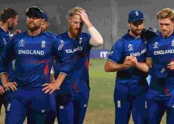 ODI Cricket: 300ಕ್ಕಿಂತ ಹೆಚ್ಚು ರನ್ ಗಳಿಸಿಯೂ 28ನೇ ಸಲ ಸೋತ ಇಂಗ್ಲೆಂಡ್!
