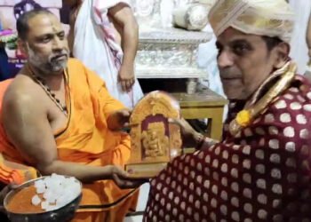 ರಾಯರ ವೃಂದಾವನದಲ್ಲಿ ಶಿವಣ್ಣ ವಿಶೇಷ ಪೂಜೆ