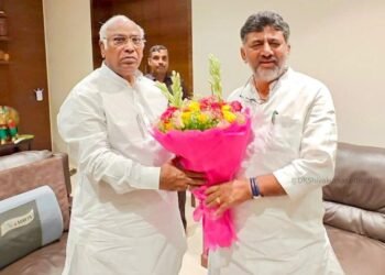 ಕೆಪಿಸಿಸಿ ಅಧ್ಯಕ್ಷ ಸ್ಥಾನದಿಂದ ಡಿಕೆಶಿ ಕೆಳಗಿಳಿಯೋದು ನಿಶ್ಚಿತ? ಖರ್ಗೆ ಮಾತಿನ ಮರ್ಮವೇನು?