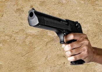 ಅಸಲಿ ಬಂದೂಕು ಎನ್ನುವುದು ತಿಳಿಯದೆ ಫೈರಿಂಗ್ ಮಾಡಿದ ಮಗು; ಬಾಲಕ