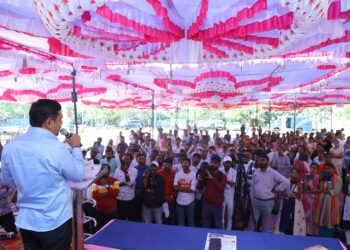 ಶಿಕ್ಷಕರ ಜೊತೆ ಚೆಲ್ಲಾಟವಾಡುತ್ತಿರುವ ರಾಜ್ಯ ಸರ್ಕಾರ: ವಿಜಯೇಂದ್ರ ಟೀಕೆ