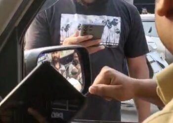 ಪೊಲೀಸರಿಗೆ ಅವಾಚ್ಯ ಶಬ್ದಗಳಿಂದ ನಿಂದನೆ