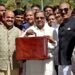 Karnataka Budget: ಸಿದ್ದರಾಮಯ್ಯ ಬಜೆಟ್ ಮಂಡನೆಗೆ ಕ್ಷಣಗಣನೆ: ಏನೆಲ್ಲ ಇವೆ ನಿರೀಕ್ಷೆ?