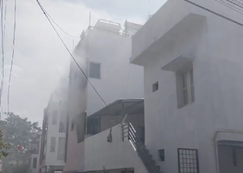 ಕುಡಿಯಲು ಹಣ ಕೊಡದಿದ್ದಕ್ಕೆ ತನ್ನ ಮನೆಗೆ ತಾನೇ ಬೆಂಕಿ ಹಚ್ಚಿದ ಭೂಪ