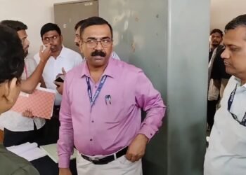 ವಿದ್ಯರ್ಥಿಗಳ ಭವಿಷ್ಯದ ಜೊತೆ ಚೆಲ್ಲಾಟ: ಲೋಕಾಯುಕ್ತ ಅಧಿಕಾರಿಗಳಿಂದ ದಾಳಿ