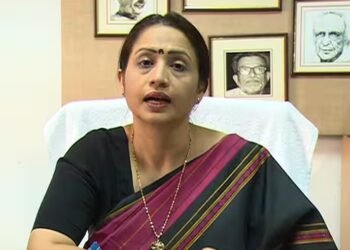 ರಾಜ್ಯದ ಮುಖ್ಯ ಕಾರ್ಯದರ್ಶಿ ಶಾಲಿನಿ ರಜನೀಶ್ ವಿರುದ್ಧ ದೂರು