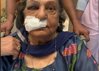 Air India: ಗಾಲಿಕುರ್ಚಿ ನೀಡದ ಏರ್‌ಇಂಡಿಯಾ: ಕುಸಿದುಬಿದ್ದು ಐಸಿಯುಗೆ ದಾಖಲಾದ 82ರ ವೃದ್ಧೆ