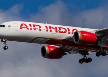 Air India: ಟಾಯ್ಲೆಟ್ನಲ್ಲಿ ಬೆದರಿಕೆ ಪತ್ರ: ಮುಂಬೈನಿಂದ ನ್ಯೂಯಾರ್ಕ್ಗೆ ಹೊರಟಿದ್ದ ವಿಮಾನ ಅರ್ಧದಲ್ಲೇ ವಾಪಸ್