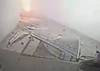 Reels Craze : ಎಲ್​ಪಿಜಿ ಸಿಲಿಂಡರ್​ ಲೀಕ್ ಮಾಡಿ ರೀಲ್ಸ್ ಮಾಡಿದ ಜೋಡಿ; ಏನಾಯಿತು ಮುಂದೆ?