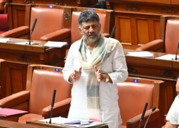 ಸಿಲಿಕಾನ್ ಸಿಟಿ ಸಂಚಾರ ದಟ್ಟಣೆ ಸಮಸ್ಯೆಗೆ ಟನಲ್ ರಸ್ತೆ, ಡಬಲ್ ಡೆಕ್ಕರ್, ಬಫರ್ ರೋಡ್, ಎಲಿವೇಟೆಡ್ ಕಾರಿಡಾರ್ ಯೋಜನೆಗಳ ಮೂಲಕ ಪರಿಹಾರ: ಡಿಸಿಎಂ