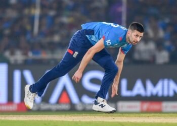 IND vs ENG : ಇಂಗ್ಲೆಂಡ್ಗೆ ಭಾರಿ ಹಿನ್ನಡೆ, ಭಾರತದ ವಿರುದ್ಧದ ಟೆಸ್ಟ್ ಸರಣಿಯಿಂದ ಮಾರ್ಕ್ ವುಡ್ ಔಟ್!