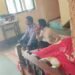 ಕಂತು ಕಟ್ಟುವಂತೆ ಪಟ್ಟು ಹಿಡಿದು ಸಾಲಗಾರರ ಮನೆಯಲ್ಲೇ ಕುಳಿತ ಫೈನಾನ್ಸ್ ಸಿಬ್ಬಂದಿ
