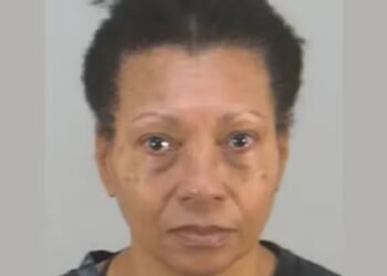 Viral News: ಸಾಕುನಾಯಿಗೆ ವಿಮಾನದಲ್ಲಿ ಪ್ರವೇಶ ನಿರಾಕರಿಸಿದ್ದಕ್ಕೆ, ಅದನ್ನು ಏರ್‌ಪೋರ್ಟ್ ಟಾಯ್ಲೆಟ್‌ನಲ್ಲಿ ಮುಳುಗಿಸಿ ಕೊಂದೇ ಬಿಟ್ಟಳು!