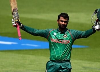 ತಮಿಮ್ ಇಕ್ಬಾಲ್​ಗೆ ಆಡುವಾಗಲೇ ಎರಡೆರಡು ಬಾರಿ ಹೃದಯಾಘಾತ: ಆಸ್ಪತ್ರೆಗೆ ದಾಖಲು