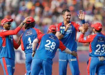 IPL 2025: 5 ವಿಕೆಟ್‌ ಸಾಧನೆ ಮಾಡಿ ವಿಶೇಷ ದಾಖಲೆ ಬರೆದ ಮಿಚೆಲ್‌ ಸ್ಟಾರ್ಕ್!