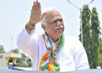 ಗ್ಯಾರಂಟಿ ಯೋಜನೆಗಳ ಬಗ್ಗೆ ಆಕ್ಷೇಪ ವ್ಯಕ್ತಪಡಿಸಿದ ಕಾಂಗ್ರೆಸ್ ಹಿರಿಯ ನಾಯಕ!