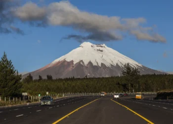 ತಿರುವುಗಳೇ ಇಲ್ಲದ ರಸ್ತೆಯಿದು! ಇದರ ಉದ್ದ ಎಷ್ಟು ಗೊತ್ತಾ?