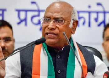 ಪಾಕಿಸ್ತಾನ ಸೆದೆ ಬಡಿಯಲು ನಮ್ಮದು ಸಂಪೂರ್ಣ ಬೆಂಬಲ: ಖರ್ಗೆ