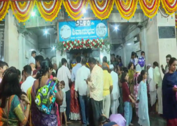 ಅದ್ದೂರಿಯಾಗಿ ನಡೆದ ನಗರದ ತೋಂಟದಾರ್ಯ ಮಠದ ಜಾತ್ರೆ!