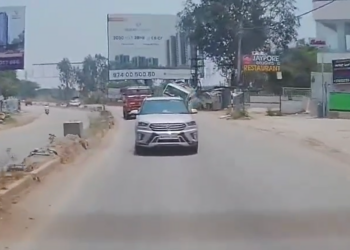 ಚಾಲಕನ ನಿಯಂತ್ರಣ ತಪ್ಪಿ ಪಲ್ಟಿಯಾದ ಟ್ಯಾಂಕರ್