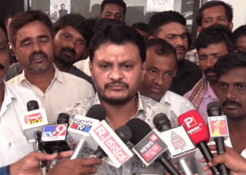 7 ಜನ ಸಚಿವರು ಮೊದಲು ರಾಜೀನಾಮೆ ನೀಡಲಿ!