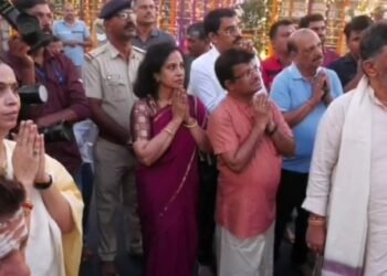 ಲಕ್ಷ್ಮೀ ಹೆಬ್ಬಾಳ್ಕರ್ ಜೊತೆ ಮಲೆ ಮಹದೇಶ್ವರನ ದರ್ಶನ ಮಾಡಿದ ಡಿಕೆಶಿ