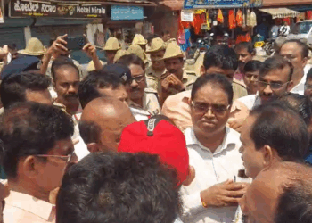 ವೈದ್ಯರ ಮೇಲೆ ಹಲ್ಲೆ: ಪ್ರತಿಭಟನೆ