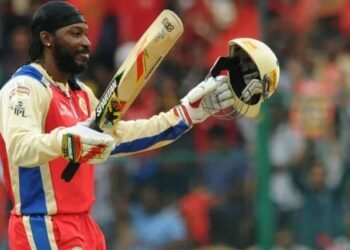 ಐಪಿಎಲ್ ಸಾರ್ವಕಾಲಿಕ ಪ್ಲೇಯಿಂಗ್ನಲ್ಲಿ ರೋಹಿತ್ ಶರ್ಮಾಗೆ ಸ್ಥಾನ ನೀಡದ ಕ್ರಿಸ್ ಗೇಲ್; ಚರ್ಚೆ