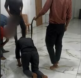 Viral video: ಟಾರ್ಗೆಟ್ ರೀಚ್ ಆಗದ ಉದ್ಯೋಗಿಗಳ ಕುತ್ತಿಗೆಗೆ ಬೆಲ್ಟ್ ಹಾಕಿ ನಾಯಿಯಂತೆ ನಡೆಸಿದ ಕಂಪನಿ!: ವಿಡಿಯೋ ವೈರಲ್