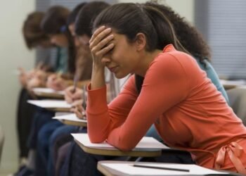 US Work Visa: ಉದ್ಯೋಗ ವೀಸಾದ ಹಾದಿಗೆ ಟ್ರಂಪ್ ಮುಳ್ಳು: 3 ಲಕ್ಷ ಭಾರತೀಯ ವಿದ್ಯಾರ್ಥಿಗಳು ಅತಂತ್ರ?