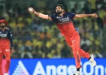 Bhuvneshwar Kumar : ಐಪಿಎಲ್​ನಲ್ಲಿ ವಿಶೇಷ ದಾಖಲೆ ಬರೆದ ಆರ್​ಸಿಬಿ ವೇಗಿ ಭುವನೇಶ್ವರ್​ ಕುಮಾರ್​