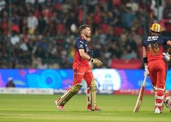 Virat Kohli: ಸ್ವಾರ್ಥಿ ಕೊಹ್ಲಿಯಿಂದ ಆರ್ ಸಿಬಿ ಸೋತಿತು ಎಂದ ಅಭಿಮಾನಿಗಳು