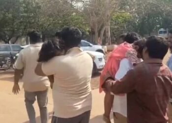 Telangana Car tragedy: ಕಾರಿನೊಳಗೆ ಉಸಿರುಗಟ್ಟಿ ಇಬ್ಬರು ಮಕ್ಕಳ ದಾರುಣ ಸಾವು!