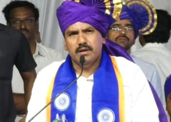 ಅಂದು ಚುನಾವಣೆಯಲ್ಲಿ ಸೋಲಿಸಿ ಇಂದು ಅವರ ಹೆಸರಿನಲ್ಲಿ ಮತ ಕೇಳಲಾಗ್ತಿದೆ!