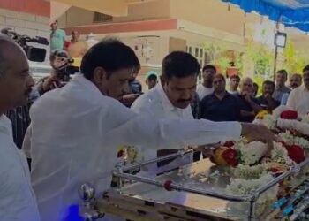 ಭರತ್ ಭೂಷಣ್ ಅಂತಿಮ ದರ್ಶನ ಪಡೆದ ವಿಜಯೇಂದ್ರ