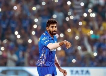 ಟಿ20 ಕ್ರಿಕೆಟ್ನಲ್ಲಿ 300 ವಿಕೆಟ್ಗಳ ಐತಿಹಾಸಿಕ ಮೈಲಿಗಲ್ಲು ಸ್ಥಾಪಿಸಿದ ಜಸ್ಪ್ರೀತ್ ಬುಮ್ರಾ