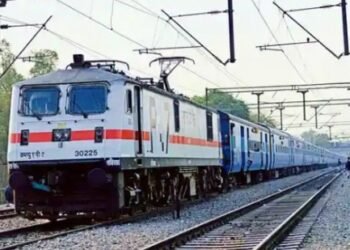 ರೈಲ್ವೆ ಇಲಾಖೆಯಲ್ಲಿ 1,007 ಹುದ್ದೆ ಖಾಲಿ; SSLC, ITI ಆಗಿದ್ದರೆ ಅರ್ಜಿ ಸಲ್ಲಿಸಿ