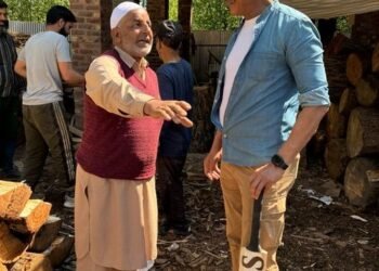 ಉಗ್ರರ ದಾಳಿಯ ಪ್ರದೇಶಕ್ಕೆ ನಟ ಭೇಟಿ