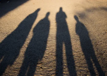 ನಿಮ್ಮ ನೆರಳು ನಿಮಗೆ ಕಾಣುವುದಿಲ್ಲ!