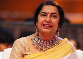 ಸುಹಾಸಿನಿ ಸರಳತೆಗೆ ಮನಸೋತ ಫ್ಯಾನ್ಸ್‌!