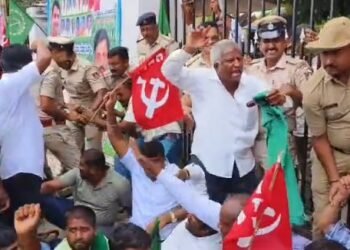 ತಹಶೀಲ್ದಾರ್‌ ಬಂಧನಕ್ಕೆ ಭ್ರಷ್ಟಾಚಾರ ವಿರೋಧಿ ಹೋರಾಟ ಸಮಿತಿ ಪಟ್ಟು