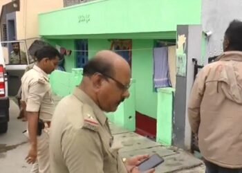 ಬೆಳ್ಳಂ ಬೆಳಗ್ಗೆ ರೌಡಿ ಶೀಟರ್ ಮನೆ ಮೇಲೆ ಪೊಲೀಸ್‌ ದಾಳಿ