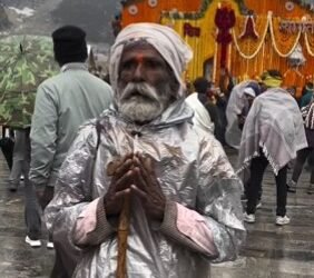 ಪಾದಯಾತ್ರೆ ಮೂಲಕ ಕೇದರನಾಥನ ದರ್ಶನ