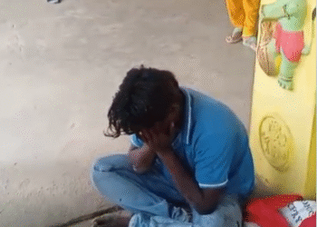 ದೇಗುಲ ದೋಚಿ ಪರಾರಿಯಾಗುತ್ತಿದ್ದಾಗ ಬಲೆಗೆ ಬಿದ್ದ ಕಳ್ಳ