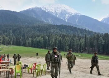 ಬೈಸರನ್ ಅರಣ್ಯದಲ್ಲೇ ಅಡಗಿದ್ದಾರಾ ನರರಾಕ್ಷಸರು? ಕದ್ದು ಮುಚ್ಚಿ ಅನ್ನ, ನೀರು ನೀಡ್ತಿದೆಯಾ ಪಾಕಿಸ್ತಾನ?