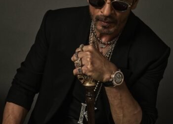 ಬಾಲಿವುಡ್ ತಾರೆಯರ ರಂಗು!