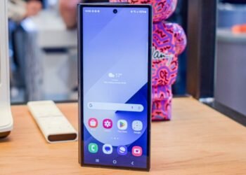 Samsung Galaxy Z Fold 7 : : ವಿಶ್ವದ ಅತ್ಯಂತ ತೆಳ್ಳಗಿನ ಫೋಲ್ಡಬಲ್ ಫೋನ್ ಜುಲೈನಲ್ಲಿ ಅನಾವರಣ ಸಾಧ್ಯತೆ; ಅದರ ವಿವರ ಇಲ್ಲಿದೆ