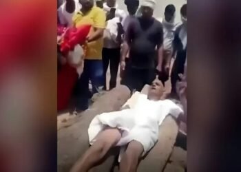 Son halts mother's cremation