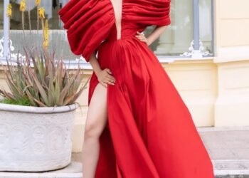 ಬೋಲ್ಡ್ ಲುಕ್ ನಲ್ಲಿ ನಟಿ ಪ್ರಣೀತಾ ಮಿಂಚಿಂಗ್!